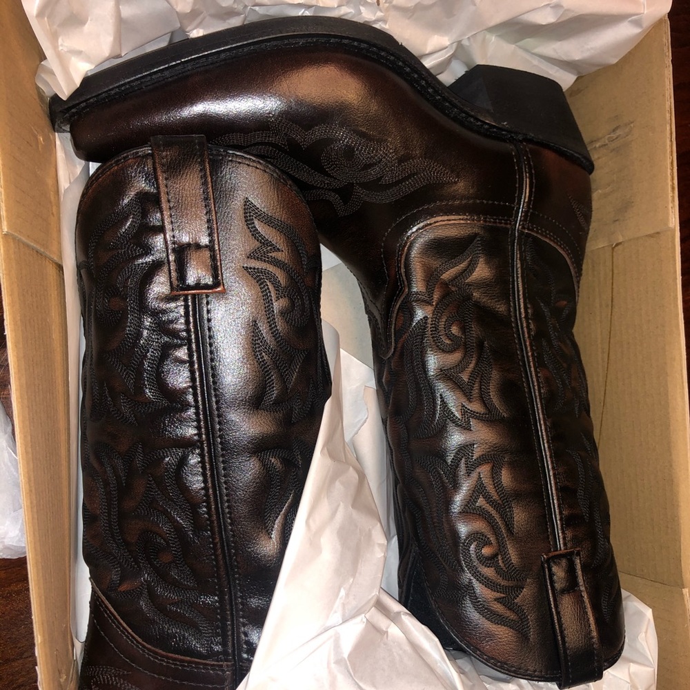 Men’s cowboy boots
